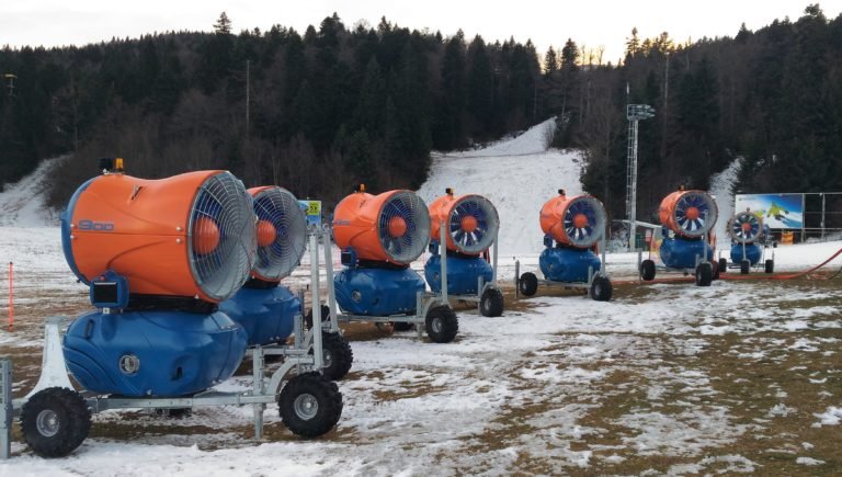 Ski centar Bjelašnica: Topovi i večeras u pogonu